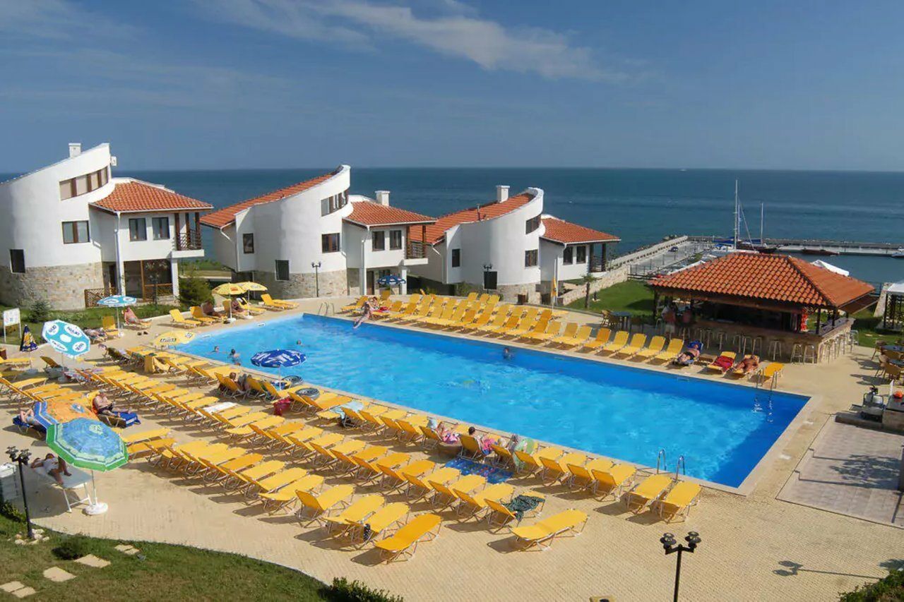 Diamond Dinevi Hotel